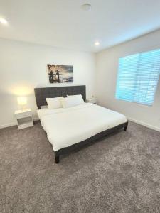 3 BD RM- 7 miles from Las Vegas Strip