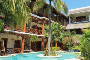 Bazén v ubytování Tierra Mia Boutique Hotel nebo v jeho okolí