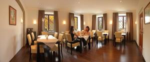 Posezení v ubytování Hotel Pension Herbert