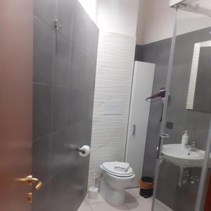 Koupelna v ubytování B&B 30 mt dal Duomo
