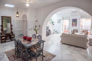 Posedenie v ubytovaní La Casa de Lucía