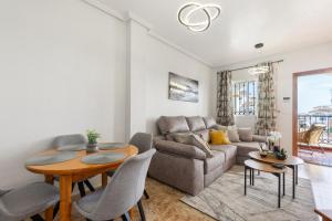Posezení v ubytování CB Living - Homely apartment Ciñuelica, Punta Prima