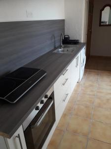 Dapur atau dapur kecil di STUDIO MILHAUD