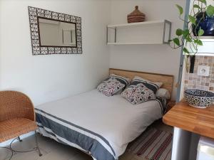 Ένα ή περισσότερα κρεβάτια σε δωμάτιο στο Gites du Raby +44 φωτογραφίες