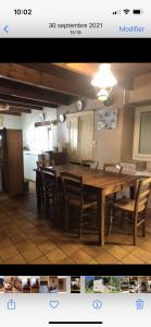Fotografia z galérie ubytovania Détente en campagne dans le quercy une Chambre lit double et un matelas d appoint une personne dans le salon v destinácii Castelnau-Montratier