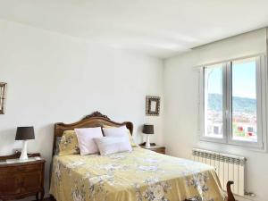 Postel nebo postele na pokoji v ubytování Moderno y amplio apartamento en el centro de Roses