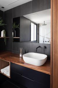 Old North New&Amazing by TLV2RENT