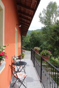 Balkón alebo terasa v ubytovaní B&B Cascina Grattinera