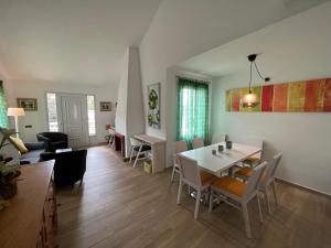 Gallery image of Casa Montse in Cala Galdana