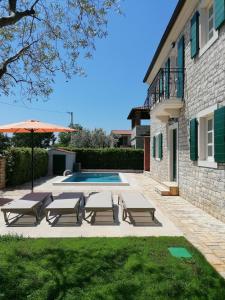 Πισίνα στο ή κοντά στο Villa Nika