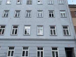 Tòa nhà nơi căn hộ tọa lạc