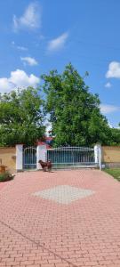 Fotografie z fotogalerie ubytování Gästehaus Kathi Campingplatz Buschcamper v destinaci Gyenesdiás