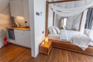 Voodi või voodid majutusasutuse Serene Glamping سيرين toas