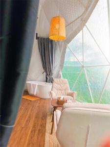 Voodi või voodid majutusasutuse Serene Glamping سيرين toas