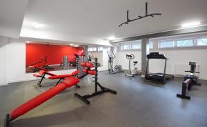 Centrum fitness w obiekcie Apartament Dobra Energia Kołobrzeg