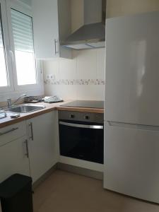 Kuchnia lub aneks kuchenny w obiekcie Vila, 132