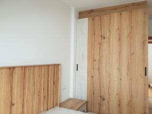 Łóżko lub łóżka w pokoju w obiekcie Vila, 132
