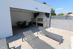 Balkón nebo terasa v ubytování Vila VIKS