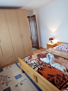Un pat sau paturi într-o cameră la Apartment Božica