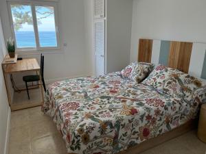 Postel nebo postele na pokoji v ubytování Apartamento con terraza y vistas al mar - Tree House Salou