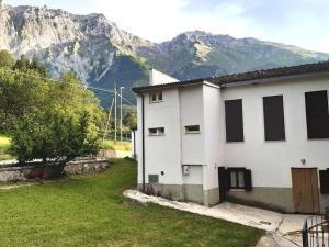 Nespecifikovaný výhled na hory nebo výhled na hory při pohledu z apartmánu