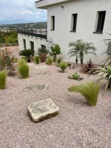 Fotografie z fotogalerie ubytování Villa luxe avec piscine et belle vue mer v destinaci Pietrosella