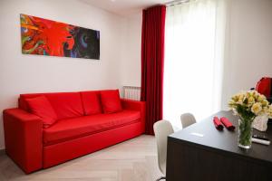 A seating area at Palazzo Archeo