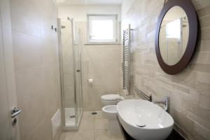 A bathroom at Palazzo Archeo