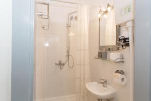 Koupelna v ubytování Rooms and apartments PALMA B&B