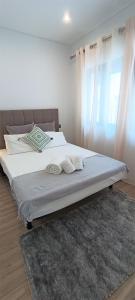 Postel nebo postele na pokoji v ubytování Faro Comfy Ensuite Guest House