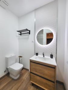 O baie la Precioso estudio con dos ambientes
