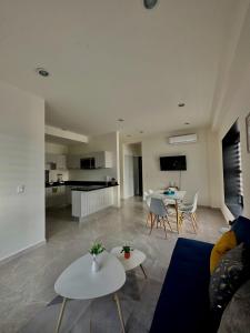 Η κουζίνα ή μικρή κουζίνα στο Torre Q Mazatlán - Departamento cerca del malecón de Mazatlán