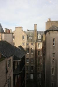 Gallery image of Royal Mile Budget Apartments in Edinburgh