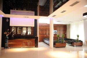 Vestíbul o recepció de Garni Uni Elita Lux Hotel