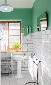 Η κουζίνα ή μικρή κουζίνα στο Boho Chic Apartment Stellenbosch
