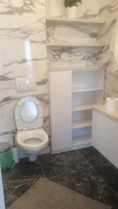 Et badeværelse på APARTAMENT YNA