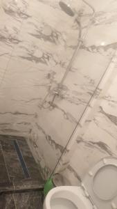 Et badeværelse på APARTAMENT YNA