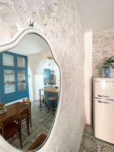 A kitchen or kitchenette at Casa Vacanze Magnolia 42 Calitri