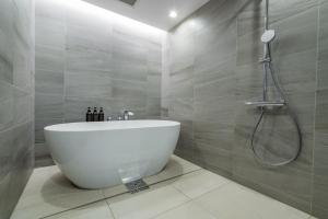 Koupelna v ubytování Randor Hotel Hiroshima Prestige