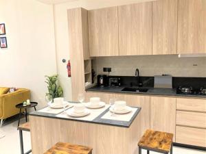 Kuchyň nebo kuchyňský kout v ubytování NEW! Ultimate Luxury Samana Signature Living Dubai