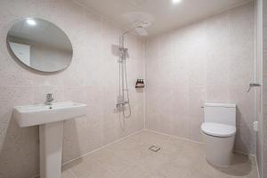 Baðherbergi á Aank Hotel Daejeon Yongjeon 2nd