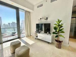 Posezení v ubytování Stunning Apartment with balcony Marina View
