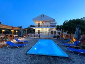 The swimming pool at or close to Filippos Green Villa