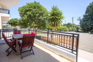 A balcony or terrace at Filippos Green Villa