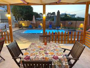 The swimming pool at or close to Filippos Green Villa