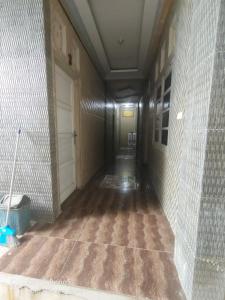 IboihにあるFURQAN GUEST HOUSE Deluxeの空廊