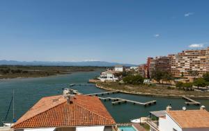 Fotografia z galérie ubytovania 1223 GRAN CANAL 200 m Playa - Apivend Immo v destinácii Roses