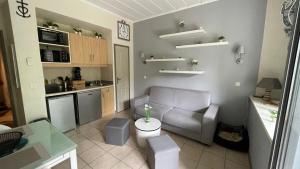 Kuchyň nebo kuchyňský kout v ubytování Village vacance Ardèche