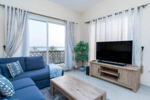 Posezení v ubytování NEW! Luxury Sea View 1B Apartment in RAK