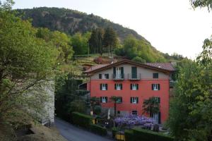 Foto da galeria de Antica Residenza I Ronchi Di Bellagio em Bellagio
